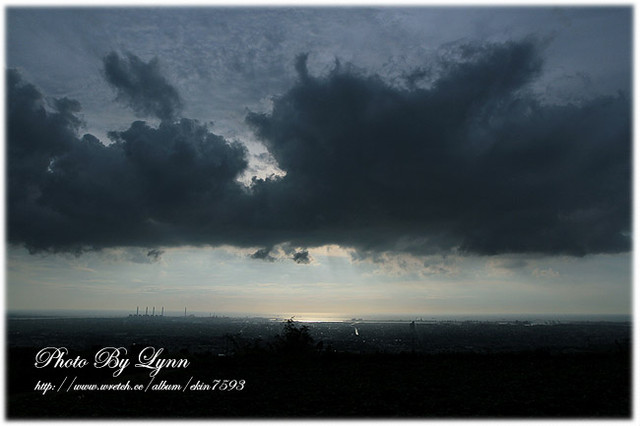 尋找小時記憶：台中都會公園【180°月老夜景】大肚山