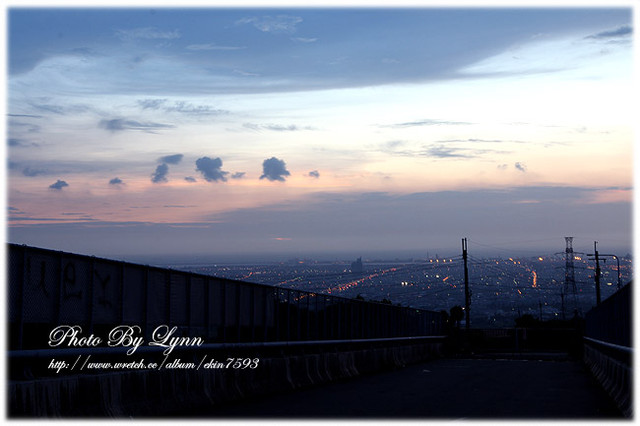 尋找小時記憶：台中都會公園【180°月老夜景】大肚山