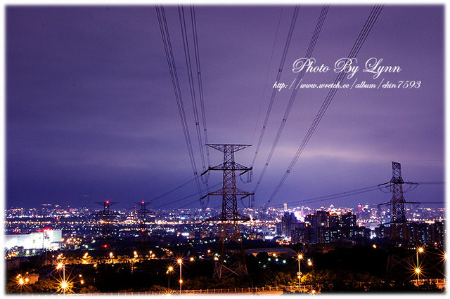 尋找小時記憶：台中都會公園【180°月老夜景】大肚山