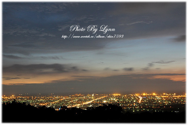 尋找小時記憶：台中都會公園【180°月老夜景】大肚山