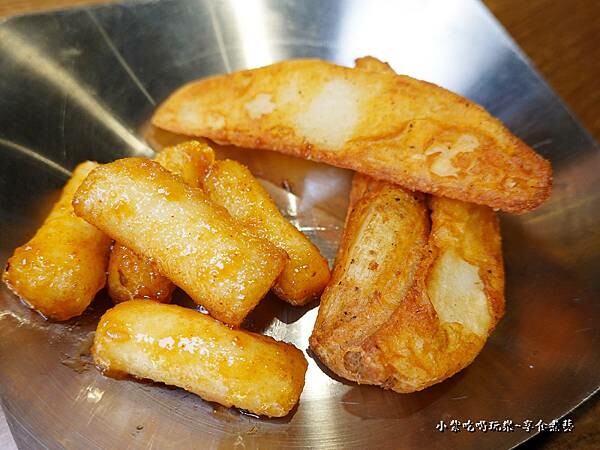 韓國年糕、炸馬鈴薯-阿豬媽北車店.jpg