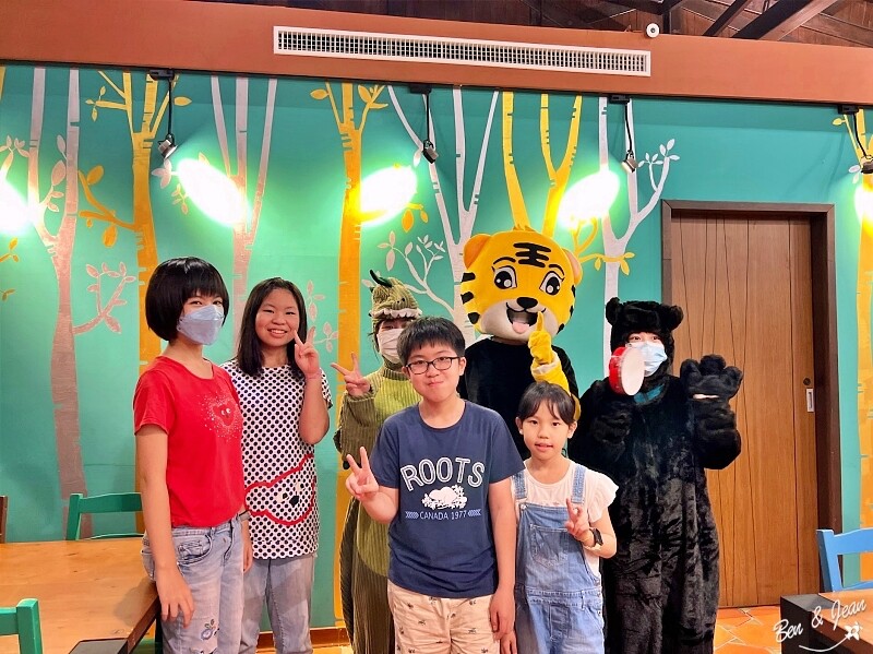 彰化美食》沐月餐廳~清水那方溫泉內餐廳,麻辣鴛鴦鍋加BBQ雙重享受