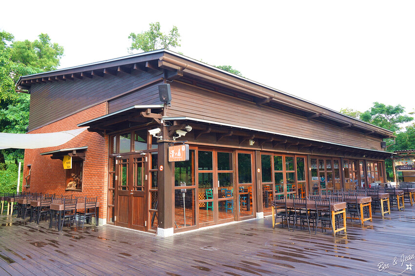 彰化美食》沐月餐廳~清水那方溫泉內餐廳,麻辣鴛鴦鍋加BBQ雙重享受