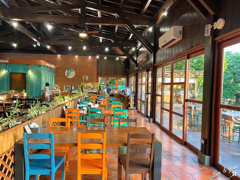 彰化美食》沐月餐廳~清水那方溫泉內餐廳,麻辣鴛鴦鍋加BBQ雙重享受