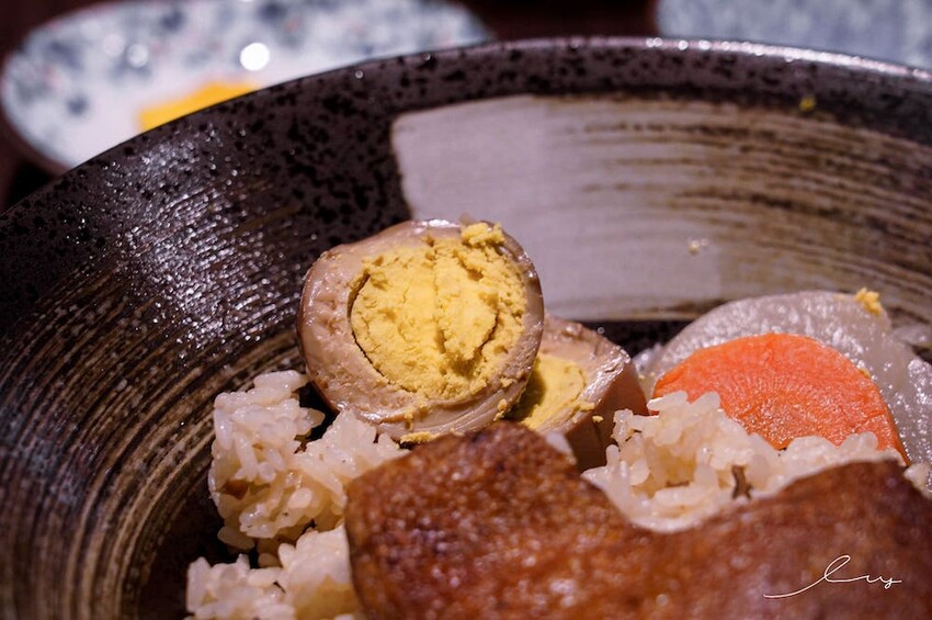 三生有幸精品牛肉麵 |台中牛肉麵控一定要挑戰!就算沒搭酸菜的銷魂湯頭也好喝,還有中西合併排餐料理,呈現滿滿台灣味! - 艾薇覓食趣