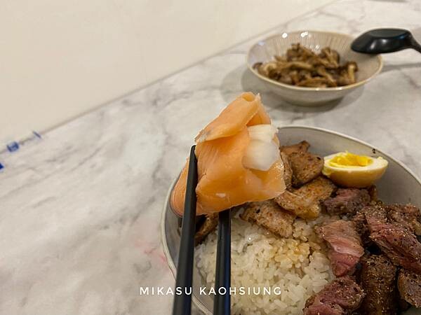 2022感丼現食料理 最新菜單 鳳山火車站美食 鳳山餐廳 鳳山平價丼飯 蔬菜丼飯