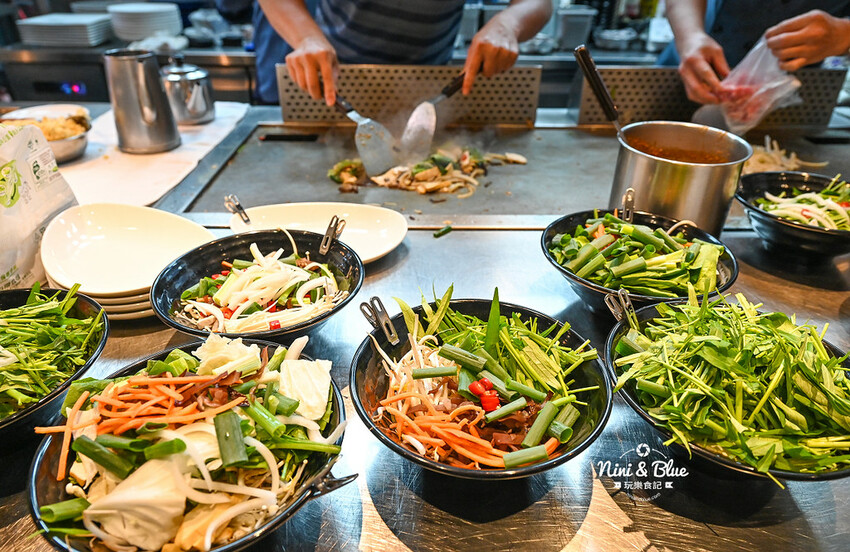 台中鐵板燒吃到飽,超值午餐189元就有野菜放題、自助吧吃到飽 -妮妮布魯