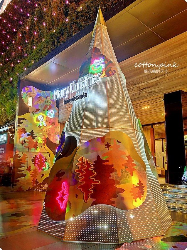 勤美天地聖誕村開村啦!科技感聖誕樹白天晚上都好拍~消費可抽GOGORO唷!