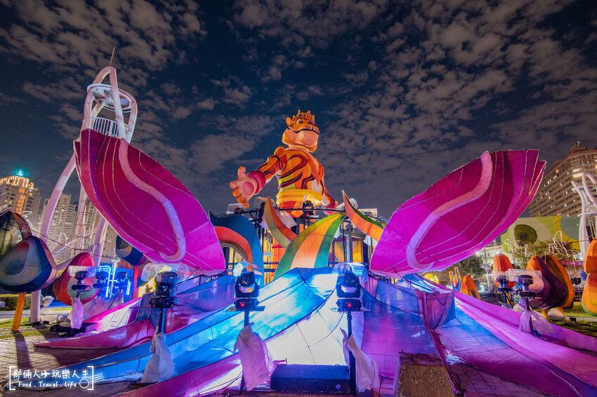 2022文心公園元宵燈會搶先看,10米高台中虎爺超壯觀~