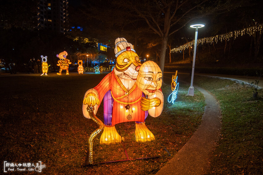 2022文心公園元宵燈會搶先看,10米高台中虎爺超壯觀~