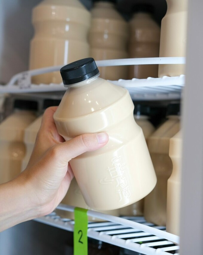 【台中美食】甘乃滴冷泡飲｜南部來的人氣創意手搖，感受淨水打造的純粹茶香味 ! - 肉依小姐吃什麼