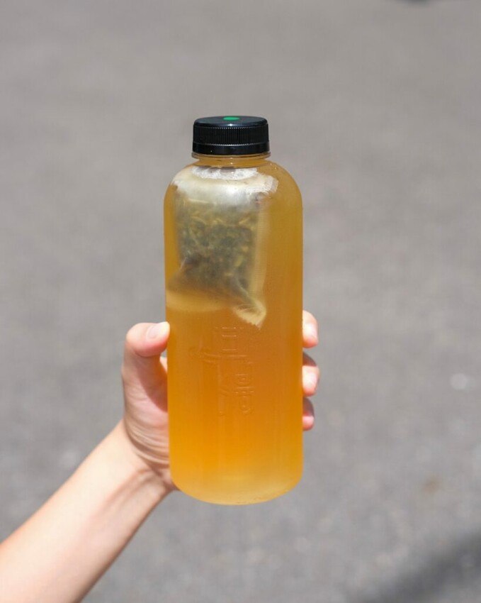 【台中美食】甘乃滴冷泡飲｜南部來的人氣創意手搖，感受淨水打造的純粹茶香味 ! - 肉依小姐吃什麼