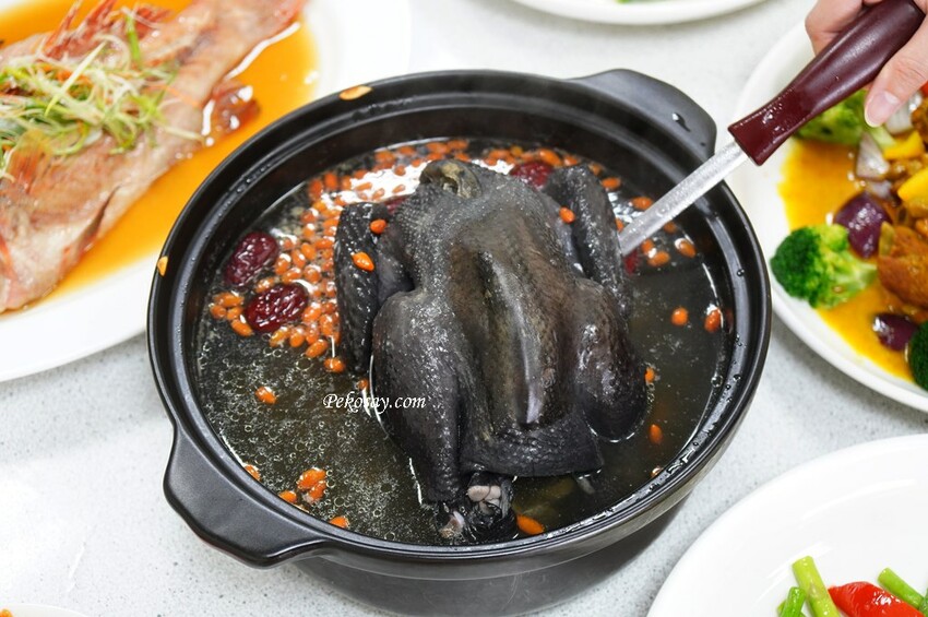 嘉庭預定食堂.七張美食.碧潭美食.家庭聚餐.新店美食.新店合菜餐廳.台北合菜餐廳.菊花豆腐.