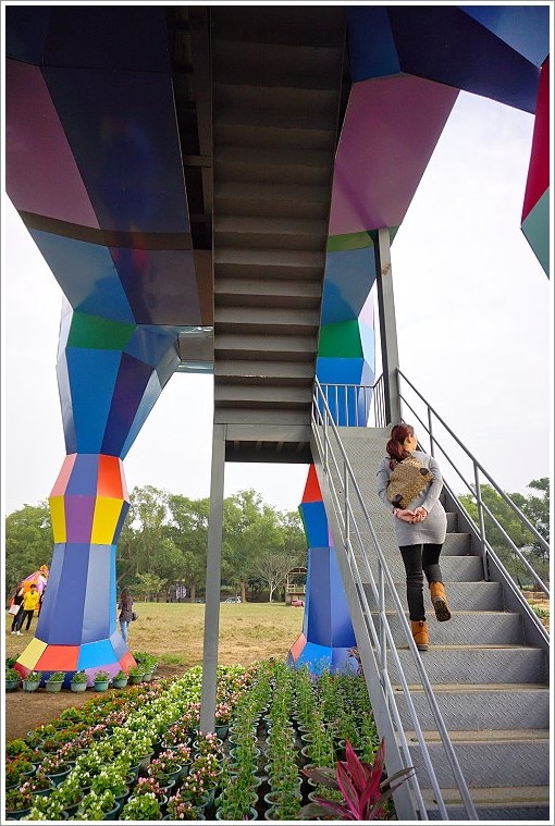 【台南景點】走馬瀨農場30週年慶‧彩虹樂翻天活動!16米彩虹巨馬、牧草迷宮、3D彩繪、草原運動會、毛孩野餐會等,好拍好玩又有趣!