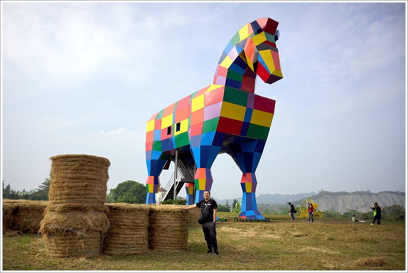 【台南景點】走馬瀨農場30週年慶‧彩虹樂翻天活動!16米彩虹巨馬、牧草迷宮、3D彩繪、草原運動會、毛孩野餐會等,好拍好玩又有趣!