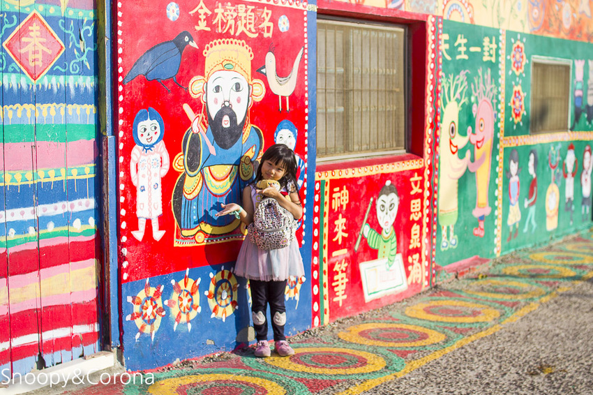 【台中景點】台中必遊景點｜南屯景點｜彩虹眷村～童趣療癒的彩虹村好好拍，還有小孩最愛的彩虹溜滑梯與沙坑