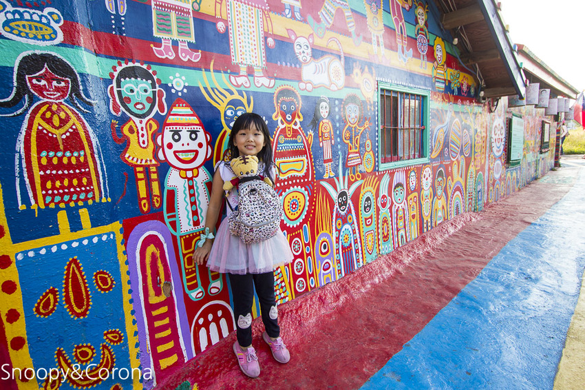 【台中景點】台中必遊景點｜南屯景點｜彩虹眷村～童趣療癒的彩虹村好好拍，還有小孩最愛的彩虹溜滑梯與沙坑