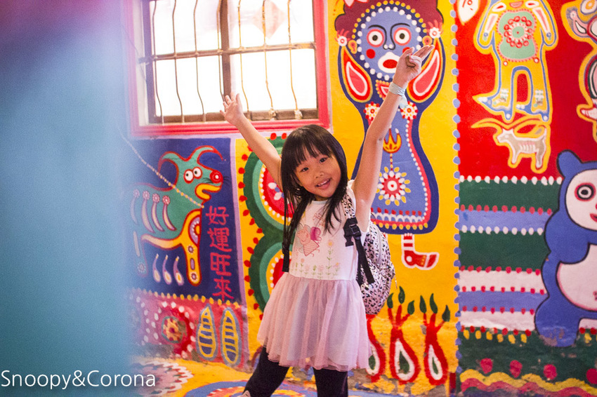 【台中景點】台中必遊景點｜南屯景點｜彩虹眷村～童趣療癒的彩虹村好好拍，還有小孩最愛的彩虹溜滑梯與沙坑