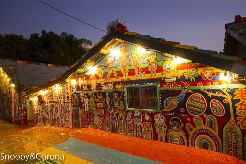 【台中景點】台中必遊景點｜南屯景點｜彩虹眷村～童趣療癒的彩虹村好好拍，還有小孩最愛的彩虹溜滑梯與沙坑
