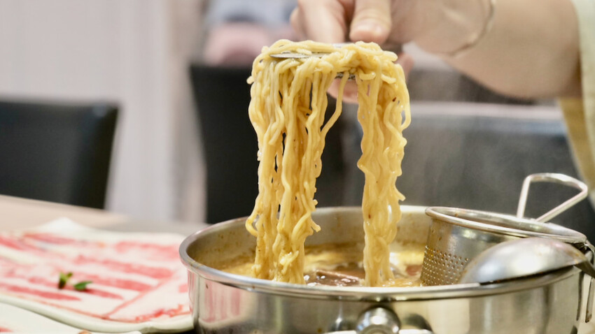 [板橋火鍋] 肉老大板橋府中店｜肉肉控必吃「超大肉盤」｜板橋耶誕城美食推薦