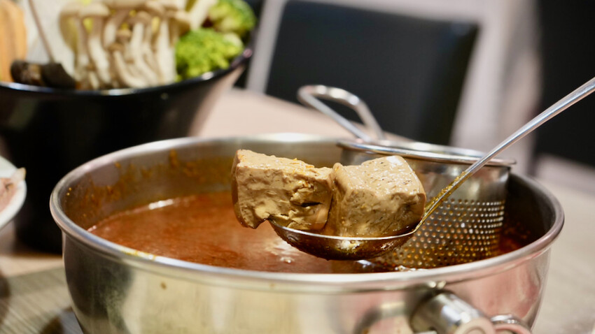 [板橋火鍋] 肉老大板橋府中店｜肉肉控必吃「超大肉盤」｜板橋耶誕城美食推薦