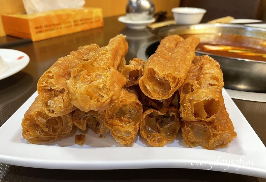 高麗菜、油條、王子麵也是我必點的品項 高麗菜、油條、王子麵也是我必點的品項