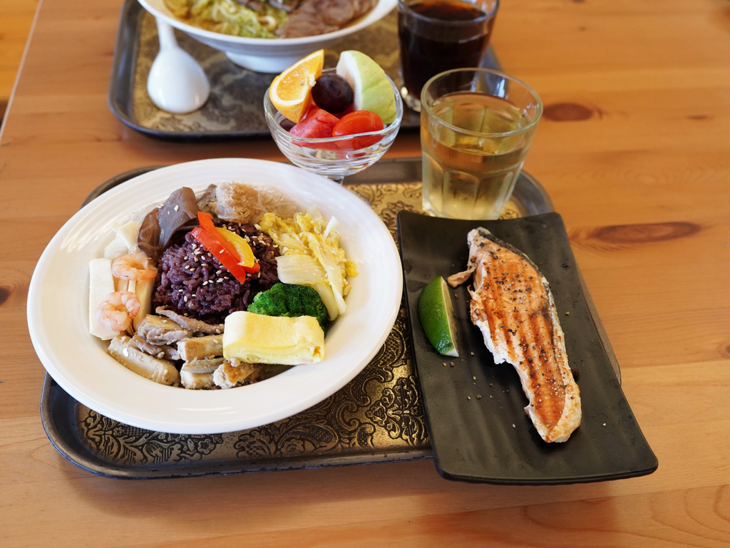 台南便當推薦│邢爺爺料理廚房│午餐不煩惱！美味又無負擔│東橋