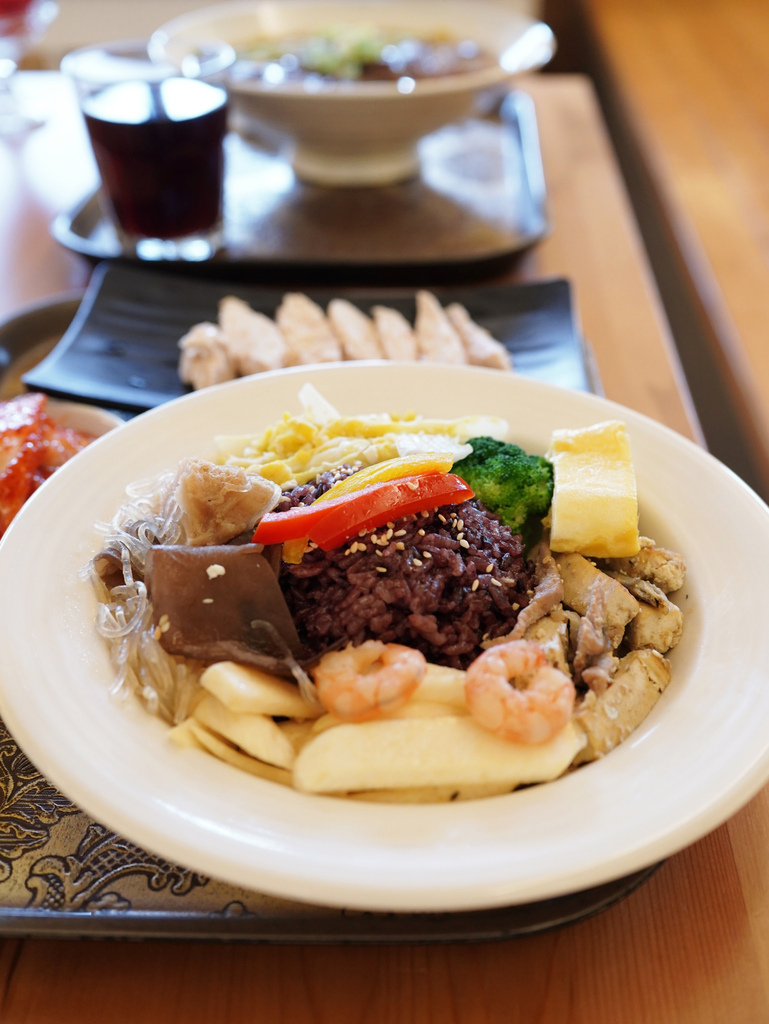 台南便當推薦│邢爺爺料理廚房│午餐不煩惱！美味又無負擔│東橋