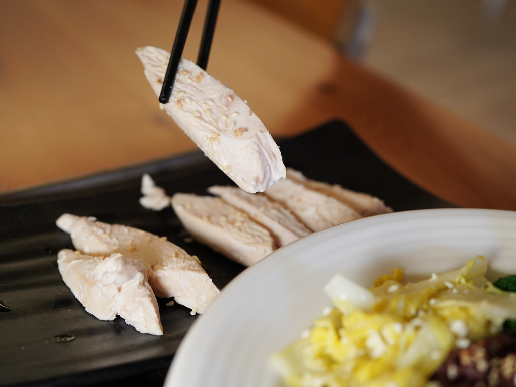 台南便當推薦│邢爺爺料理廚房│午餐不煩惱！美味又無負擔│東橋