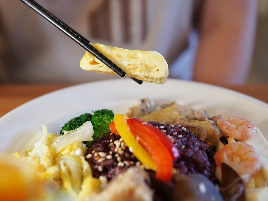 台南便當推薦│邢爺爺料理廚房│午餐不煩惱！美味又無負擔│東橋