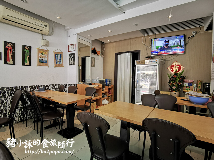 高雄。左營》金芝越南美食。炎炎夏天來碗清爽開胃的涼拌米線