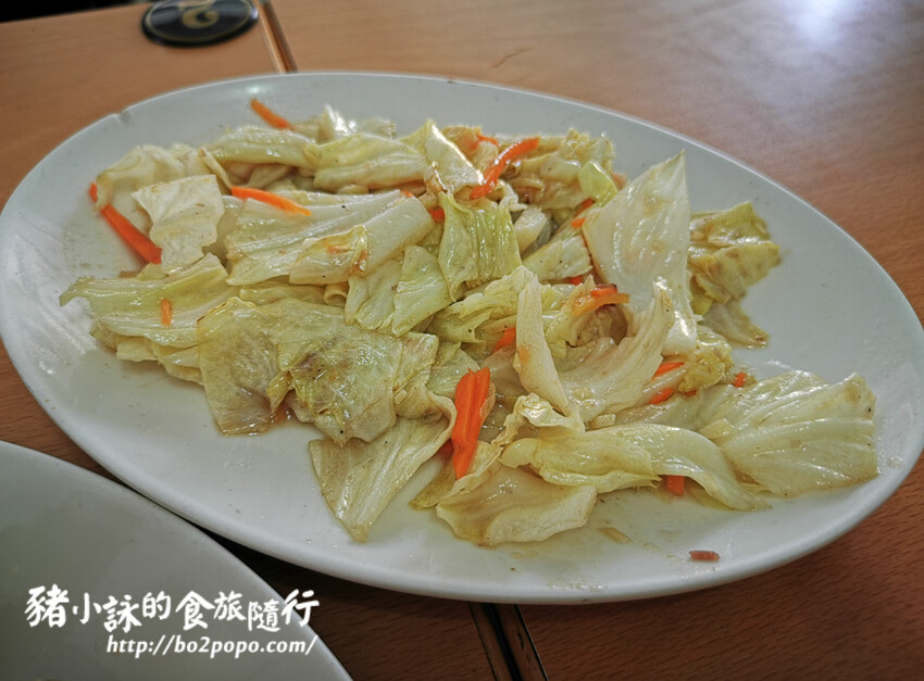 高雄。左營》金芝越南美食。炎炎夏天來碗清爽開胃的涼拌米線