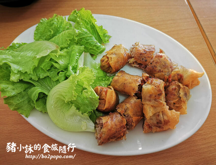 高雄。左營》金芝越南美食。炎炎夏天來碗清爽開胃的涼拌米線