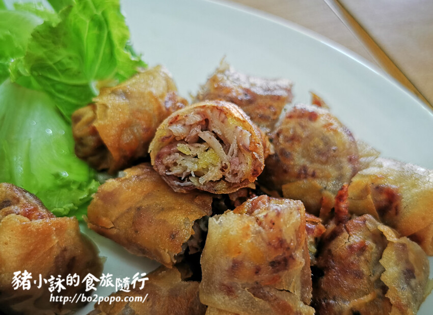 高雄。左營》金芝越南美食。炎炎夏天來碗清爽開胃的涼拌米線