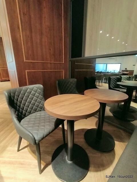 「路易莎咖啡金山南門市」(Louisa Coffee