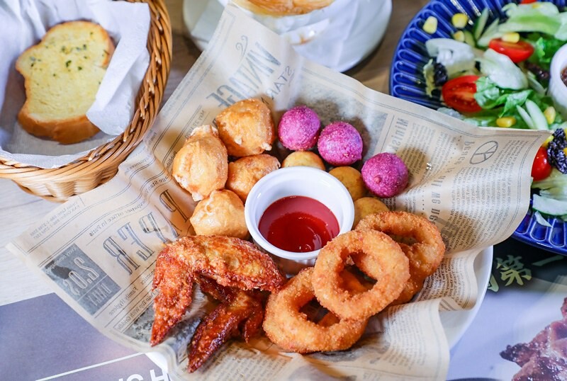 【台北捷運美食-南港站】瀧厚炙燒熟成牛排(南港店).炙燒霜降肩小排.戰斧豬排.雙人套餐1088起