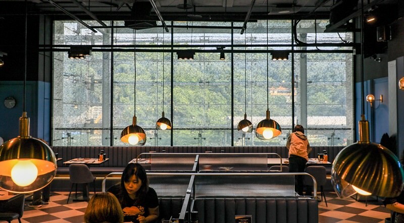 【台北捷運美食-南港站】瀧厚炙燒熟成牛排(南港店).炙燒霜降肩小排.戰斧豬排.雙人套餐1088起