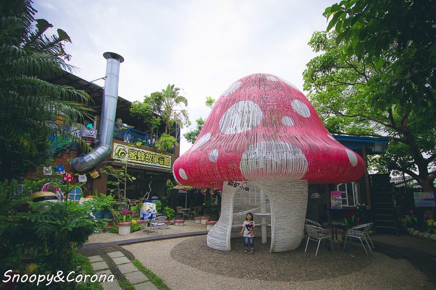 【玩樂.台中】大坑景點/紙箱王創意園區~巨大蘑菇、南瓜馬車、松鼠溜滑梯…紙是太吸睛,適合親子同遊