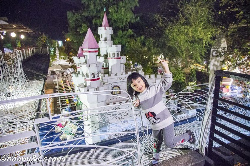 【玩樂.台中】大坑景點/紙箱王創意園區~巨大蘑菇、南瓜馬車、松鼠溜滑梯…紙是太吸睛,適合親子同遊