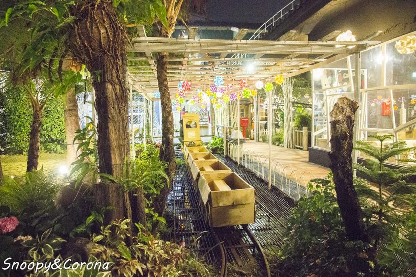 【玩樂.台中】大坑景點/紙箱王創意園區~巨大蘑菇、南瓜馬車、松鼠溜滑梯…紙是太吸睛,適合親子同遊