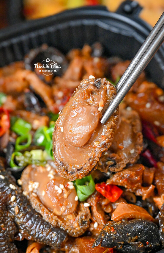 台中麻辣滷味推薦，17種中藥浸漬48小時秘製而成的麻辣川滷，居然有冷滷鮑魚 -妮妮布魯