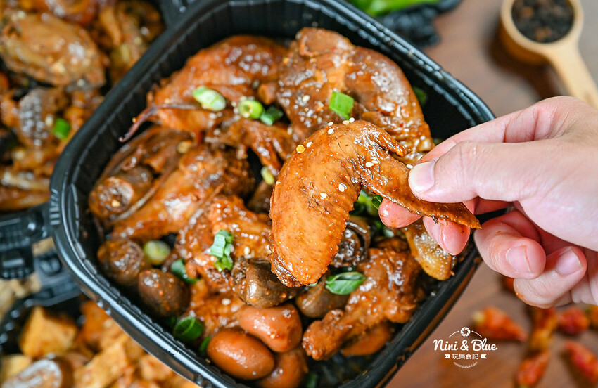 台中麻辣滷味推薦，17種中藥浸漬48小時秘製而成的麻辣川滷，居然有冷滷鮑魚 -妮妮布魯