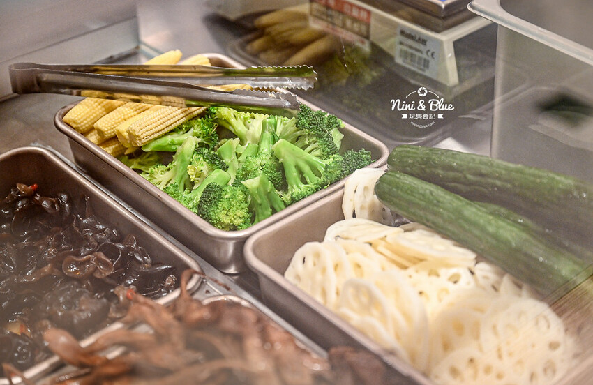 台中麻辣滷味推薦，17種中藥浸漬48小時秘製而成的麻辣川滷，居然有冷滷鮑魚 -妮妮布魯