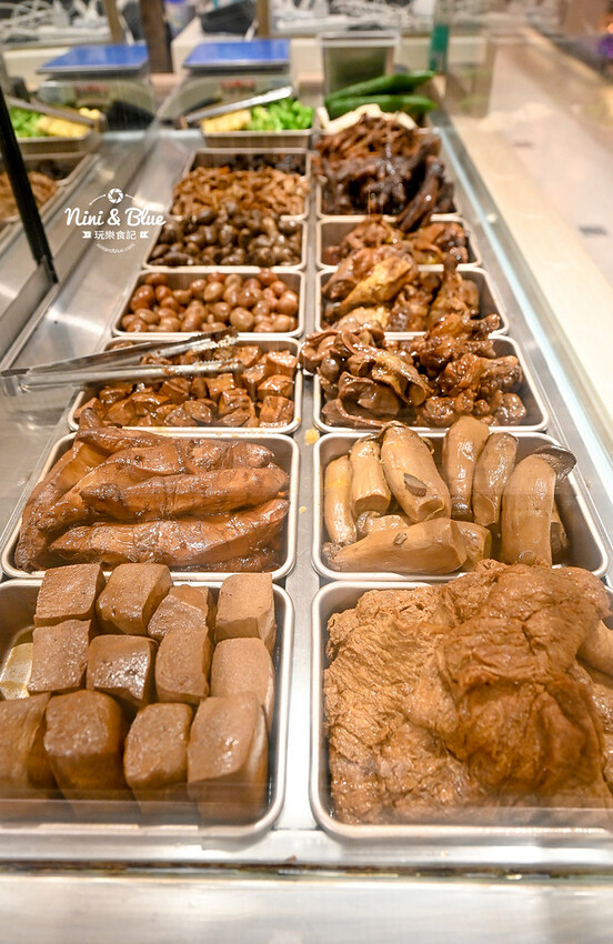 台中麻辣滷味推薦，17種中藥浸漬48小時秘製而成的麻辣川滷，居然有冷滷鮑魚 -妮妮布魯