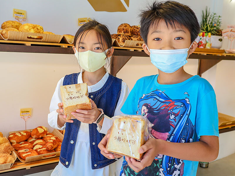 小鳥吃吐司竹北店 | 席捲北台灣文青韓風麵包店$40元麵包任選3個$100元價格親民超實惠