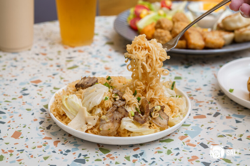 GOGOBUS 元氣巴士｜台中超人氣平價早午餐，楊枝甘露奶酥、大阪燒奶酥 新品上市