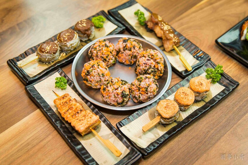 中壢威尼斯美食推薦-賓屋韓國小酒館!各式各樣的韓式料理吃到飽啊~酒單豐富而且還有超可愛的樂磕深水炸彈啦~請切記開車不喝酒喝酒不開車喔大家!(邀約) @圍事小哥的幸福相框