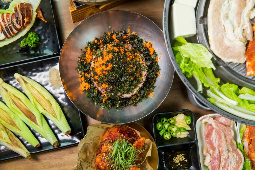 中壢威尼斯美食推薦-賓屋韓國小酒館!各式各樣的韓式料理吃到飽啊~酒單豐富而且還有超可愛的樂磕深水炸彈啦~請切記開車不喝酒喝酒不開車喔大家!(邀約) @圍事小哥的幸福相框