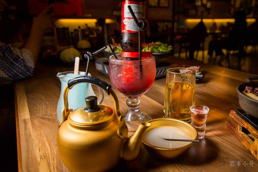 中壢威尼斯美食推薦-賓屋韓國小酒館!各式各樣的韓式料理吃到飽啊~酒單豐富而且還有超可愛的樂磕深水炸彈啦~請切記開車不喝酒喝酒不開車喔大家!(邀約) @圍事小哥的幸福相框