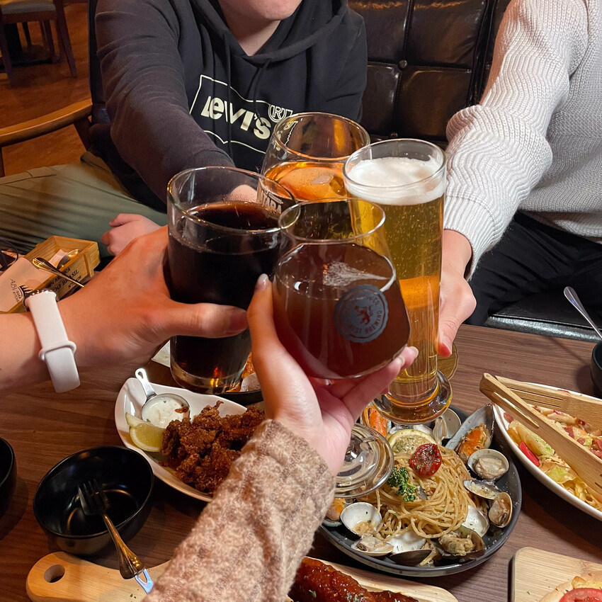 超過300款精釀啤酒，經典加創新歐陸料理，基隆廟口必吃的餐酒館 - 安妮 Anny